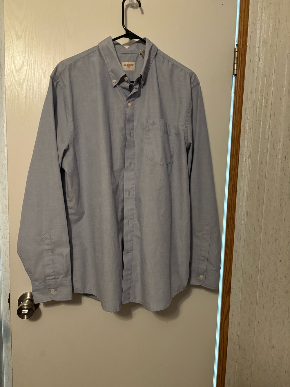 Dockers Men's Light Blue Button-Down Oxford Shirt